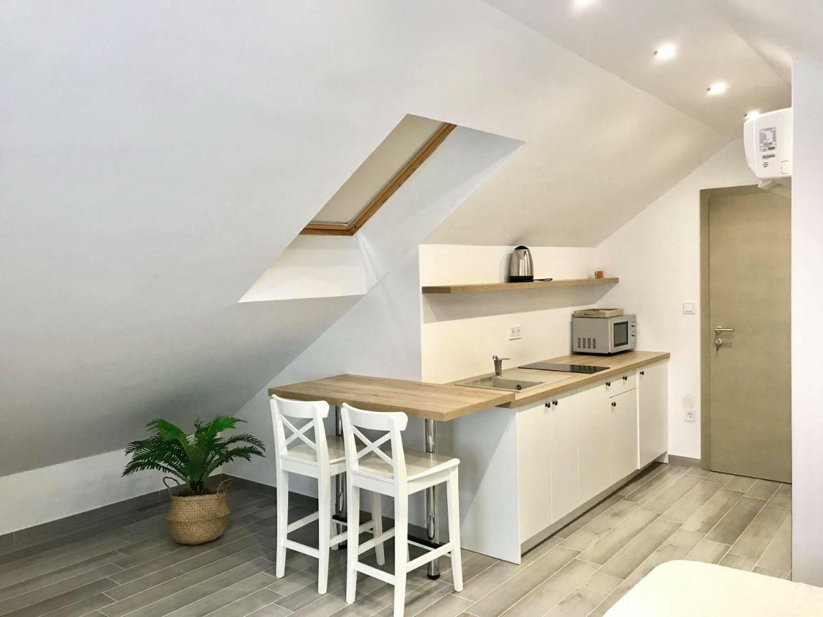 Cocoville Beach House- Makarska Apartment Exterior photo